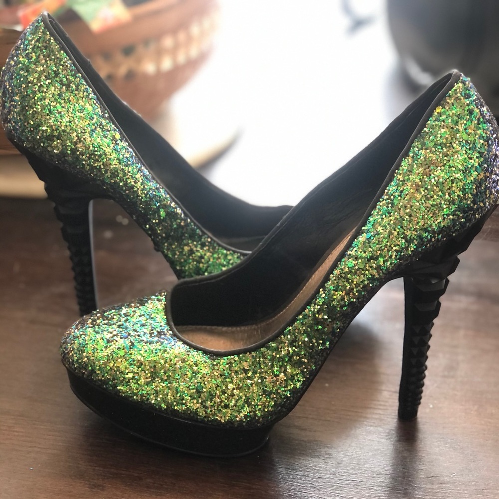 Rachel Roy pumps
